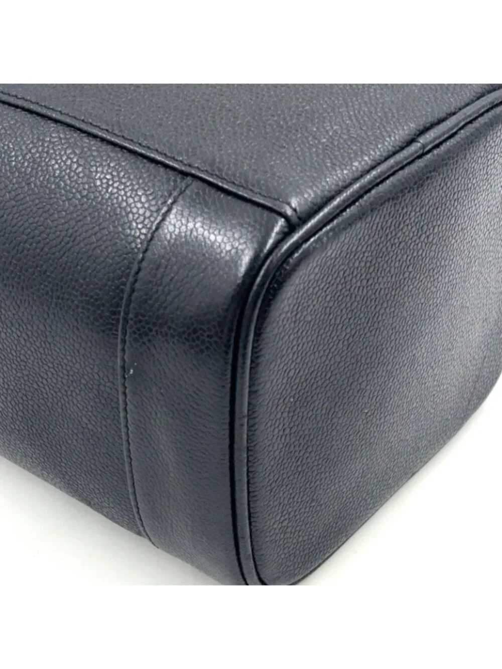 Chanel CC Logo Vanity Caviar Leather Black Pouch Gold